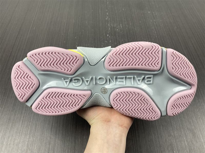 B*alenciaga Triple S 524039 W2FW4 7541