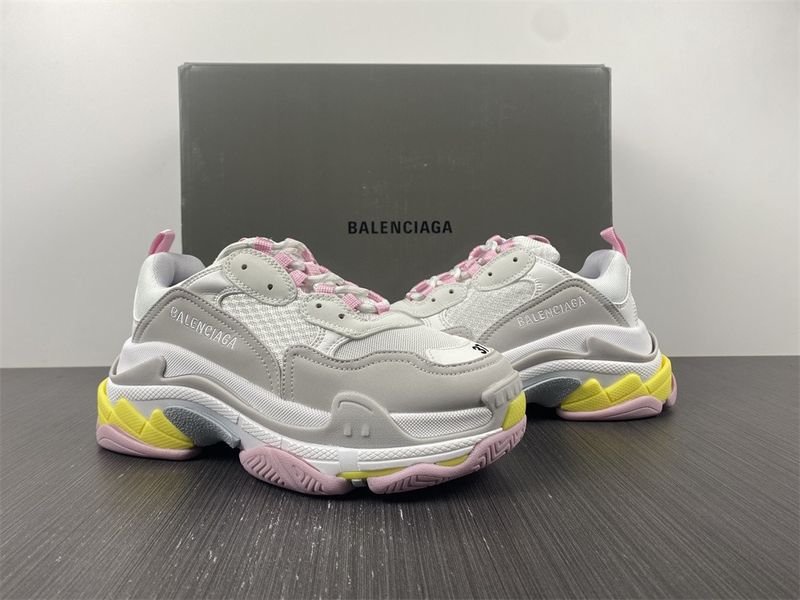 B*alenciaga Triple S 524039 W2FW4 7541