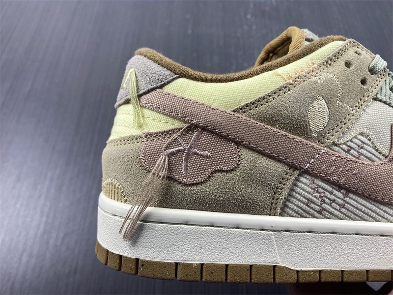 Dunk Low On the Bright Side  DQ5076-121