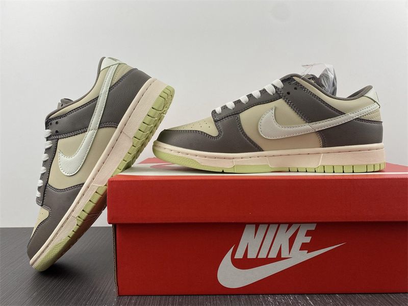 Dunk Low Khaki FB4960-210