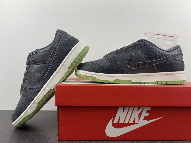 Dunk Low Swoosh Shadow Iron Grey  DQ7681-001