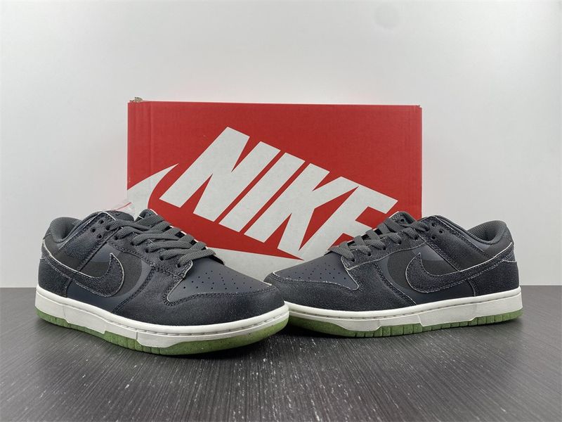 Dunk Low Swoosh Shadow Iron Grey  DQ7681-001