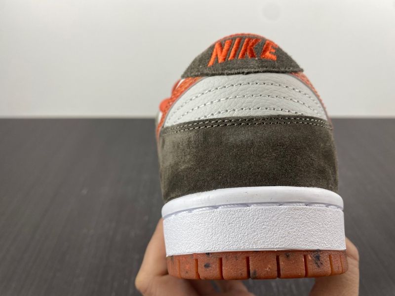 SB Dunk Low Crushed Skate DH7782-001