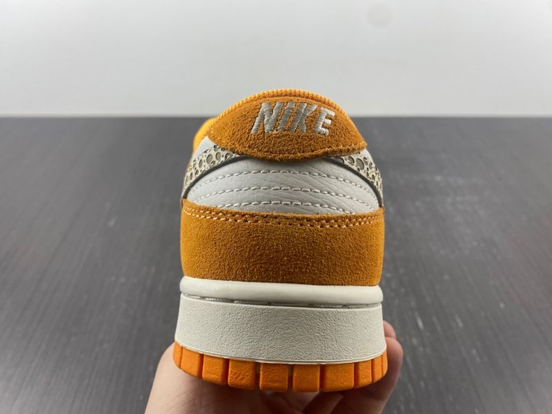 Dunk Low AS Safari Swoosh Kumquat DR0156-800