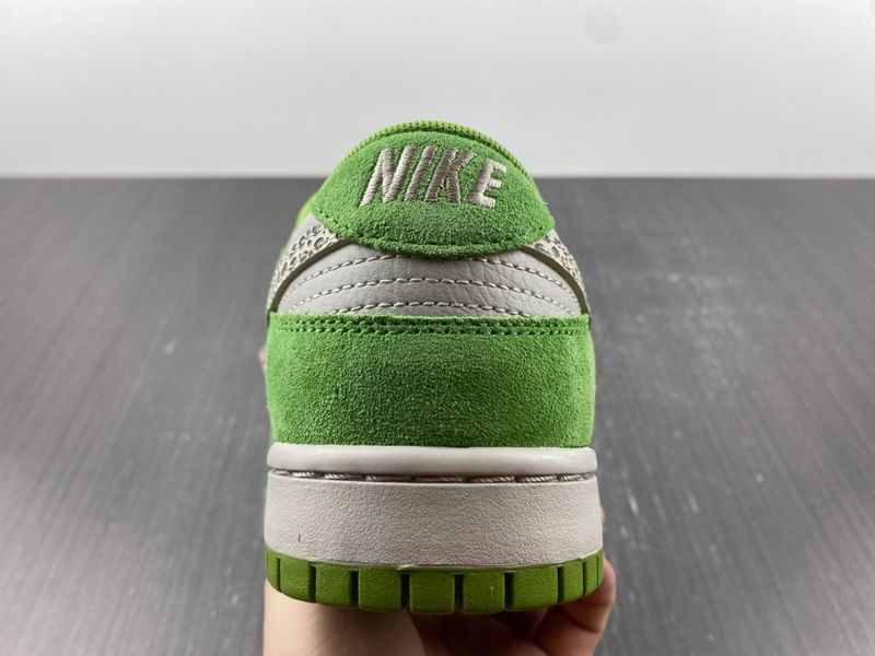 Dunk Low AS Safari Swoosh Chlorophyll  DR0156-300