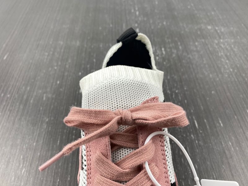 Women C*hanel Top Sneaker Low MK2211112-1
