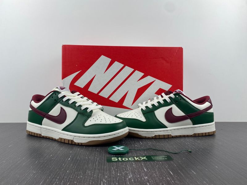Dunk Low Gorge Green FB7160-161
