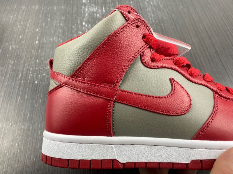 Dunk High UNLV  850477-001