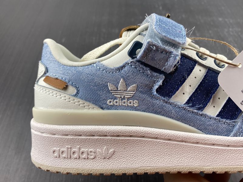 Forum Low Blue Cloud White  HQ6334