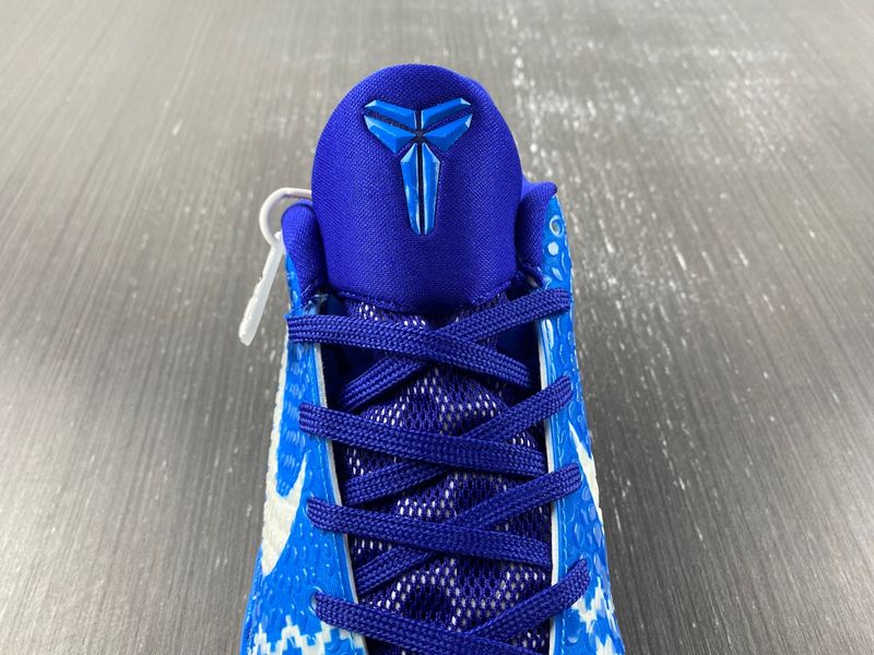 Kobe 6 Protro Christmas CW2190-111