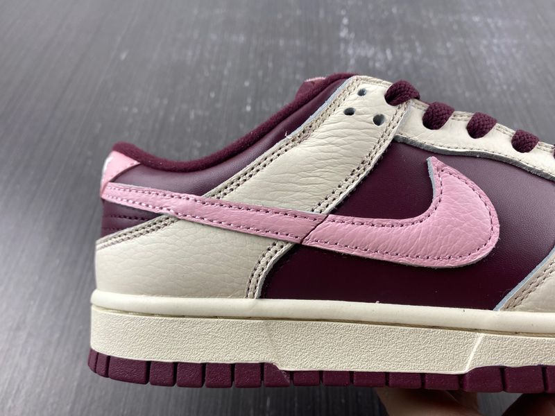 Dunk Low Valentine’s Day DR9705-100