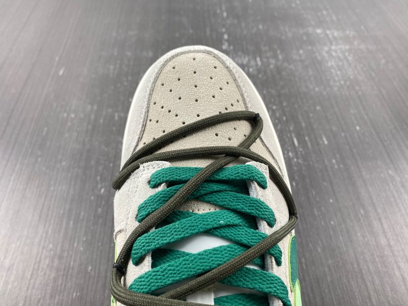 Dunk Low SE 85 Double Swoosh Sail Green