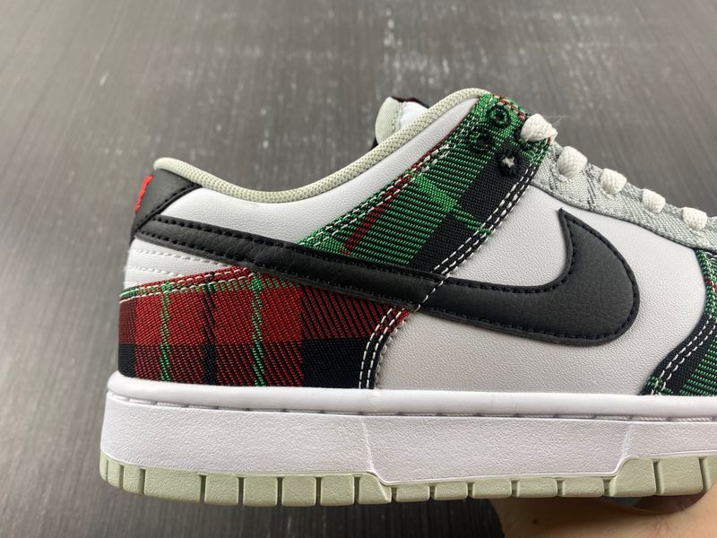 Dunk Low Tartan Plaid  DV0827-100
