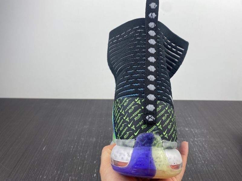 Kobe 10 Elite What The 815810-900