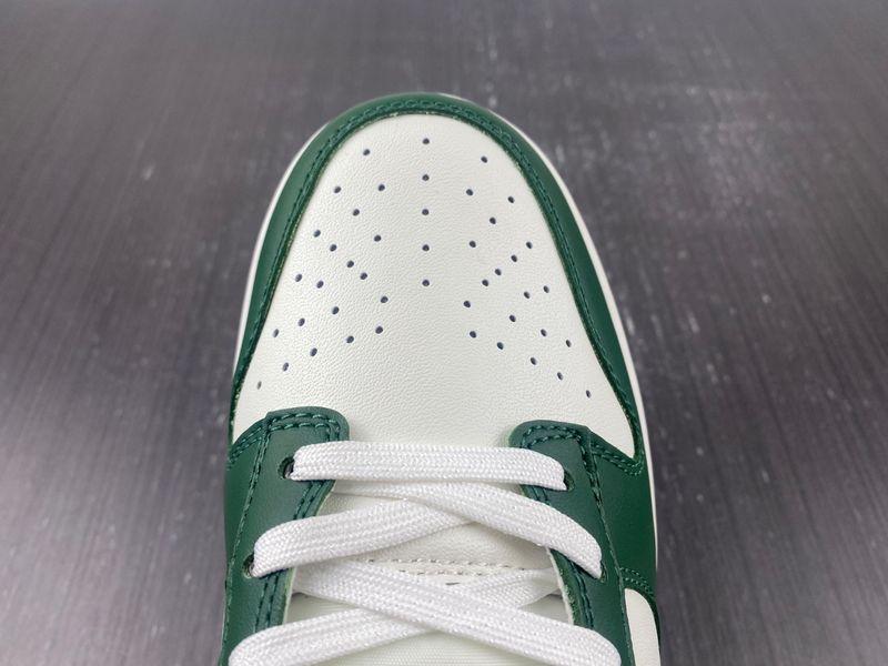 Dunk Low Gorge Green  FB7160-161