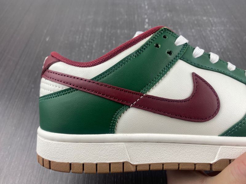 Dunk Low Gorge Green  FB7160-161