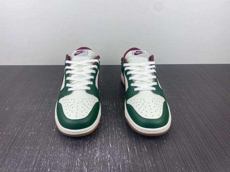 Dunk Low Gorge Green  FB7160-161