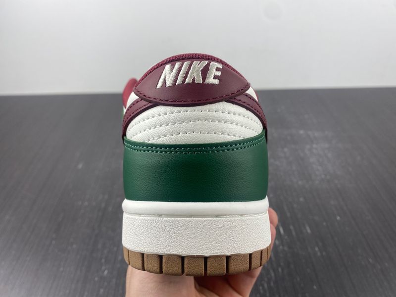 Dunk Low Gorge Green  FB7160-161