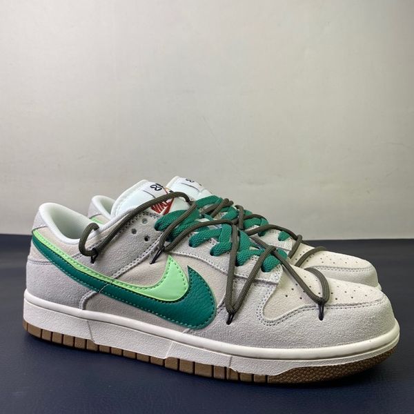 Dunk Low SE 85 Double Swoosh DO9457-100