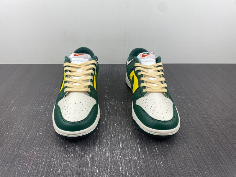 Dunk Low SE Noble Green FD0350-133