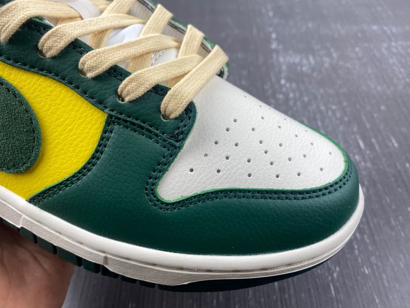 Dunk Low SE Noble Green FD0350-133