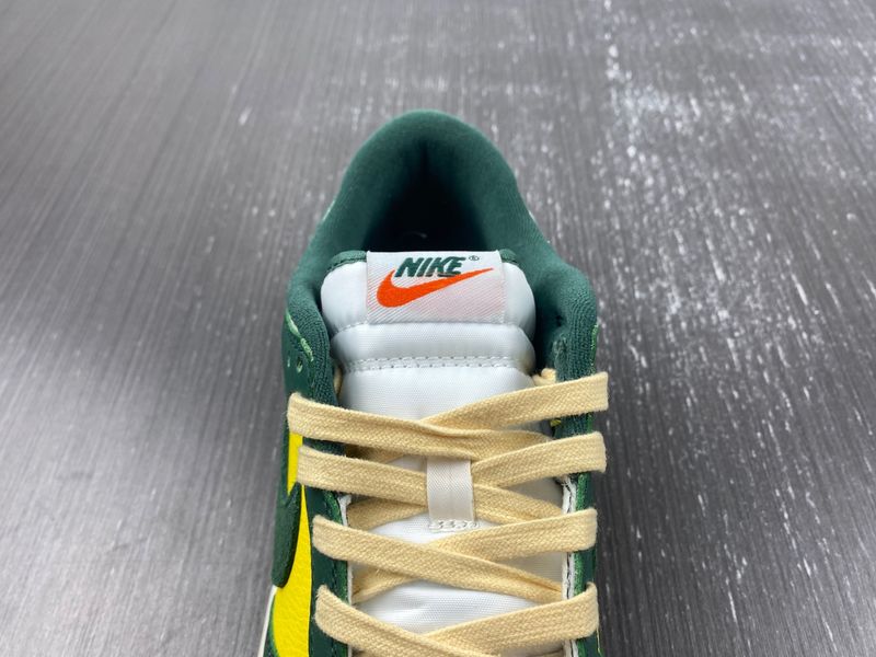 Dunk Low SE Noble Green FD0350-133