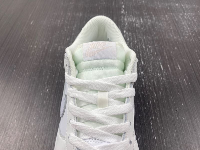 Dunk Low GS FD9911-101
