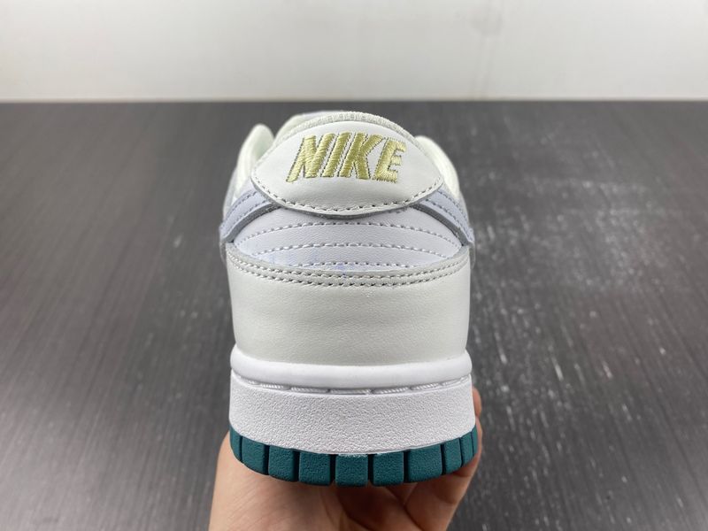 Dunk Low GS FD9911-101