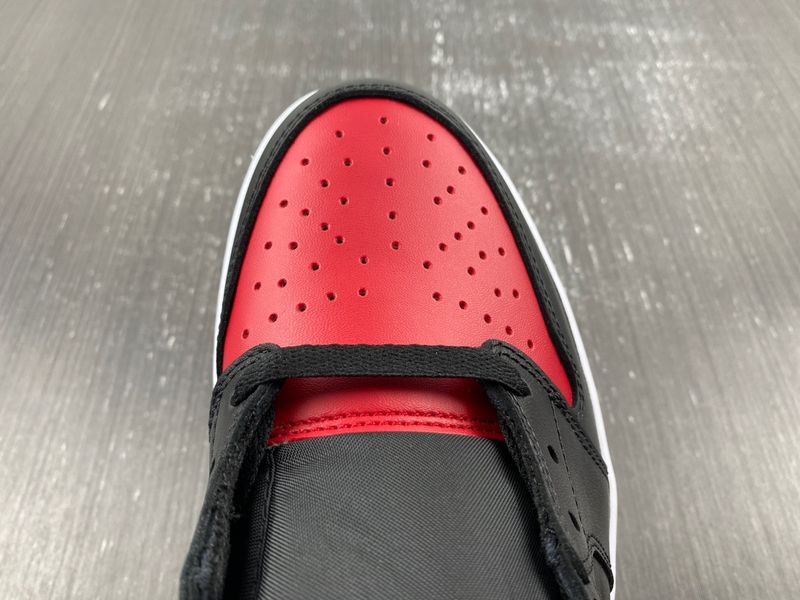 Air Jordan 1 Retro Low Bred  705329-001
