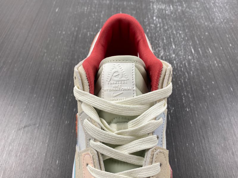 Dunk Low Scrap Shapeless, Formless, Limitless  DQ4975-181