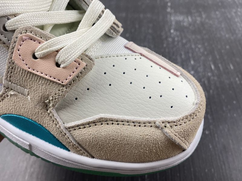 Dunk Low Scrap Shapeless, Formless, Limitless  DQ4975-181