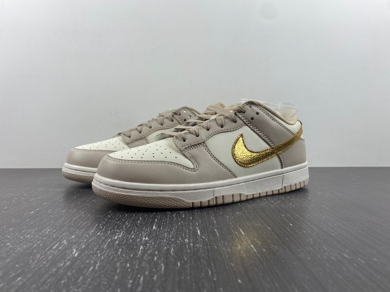Dunk Low Phantom Metallic Gold  DX5930-001
