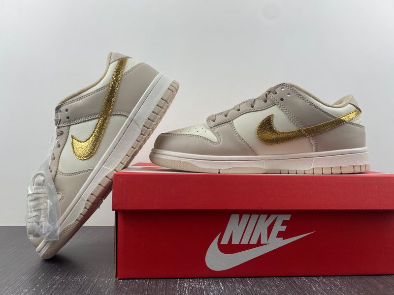 Dunk Low Phantom Metallic Gold  DX5930-001