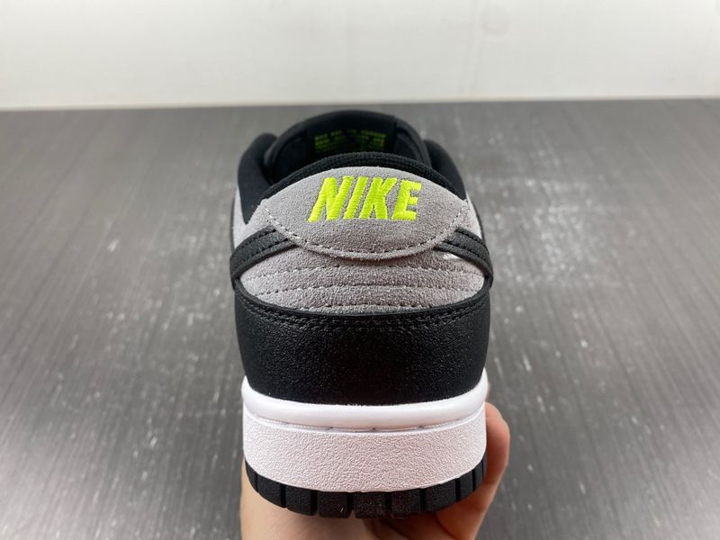 Dunk Low Black Grey Green Strike FQ2205-001