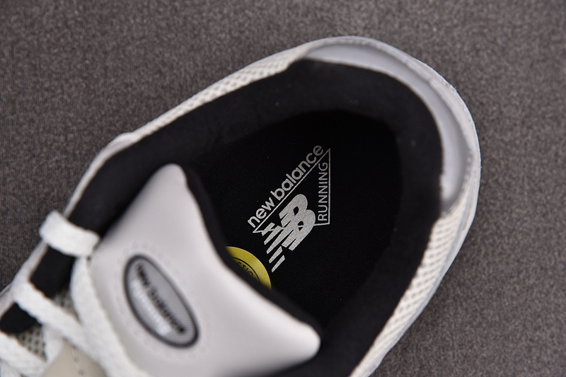New Balance 2002R Atlas Lemon Haze  ML2002RQ