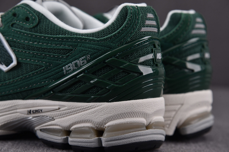 New Balance 1906R Nightwatch Green  M1906RX