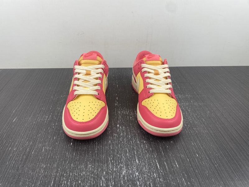 Dunk Low Strawberry Peach Cream DH9765-200