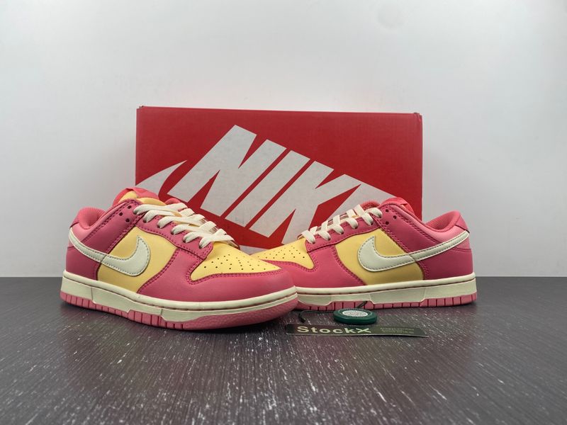 Dunk Low Strawberry Peach Cream DH9765-200