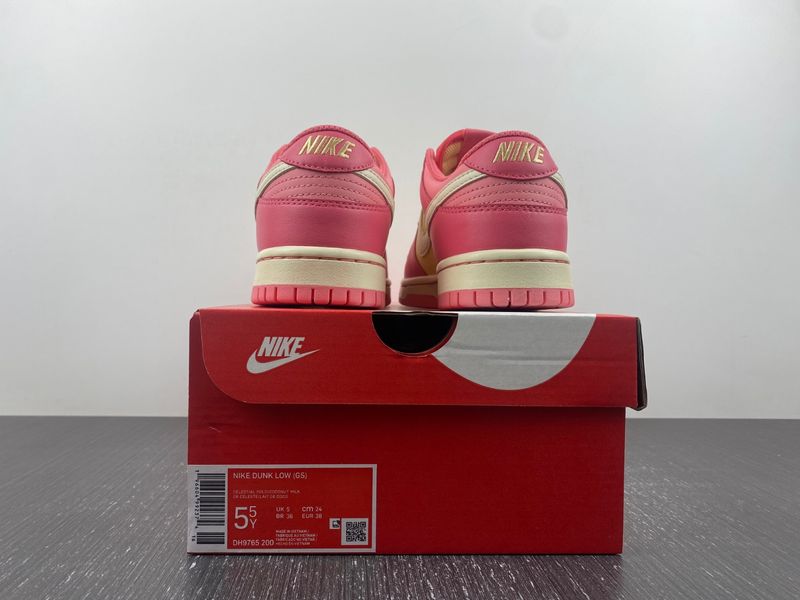 Dunk Low Strawberry Peach Cream DH9765-200