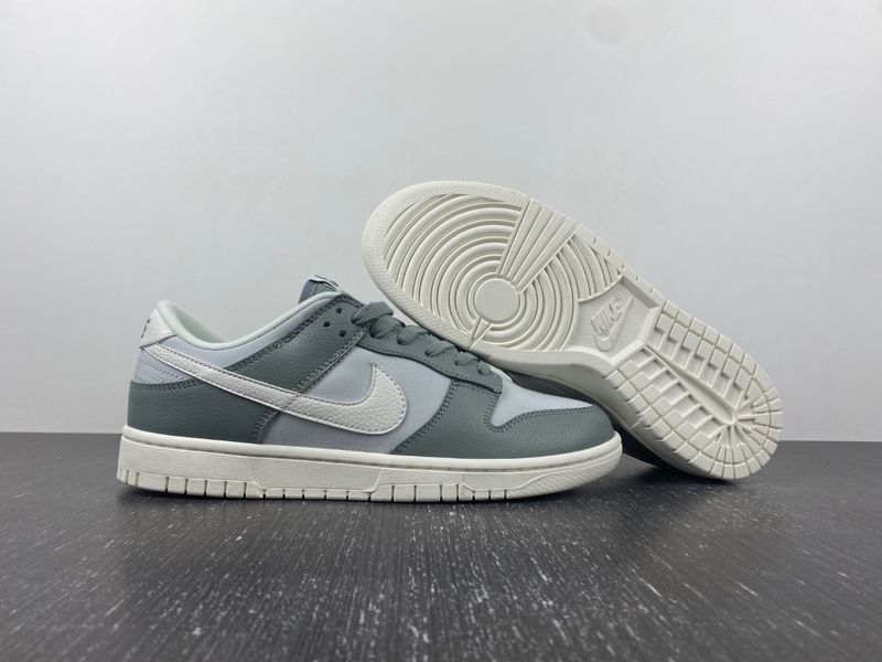 Dunk Low Mica Green  DV7212-300