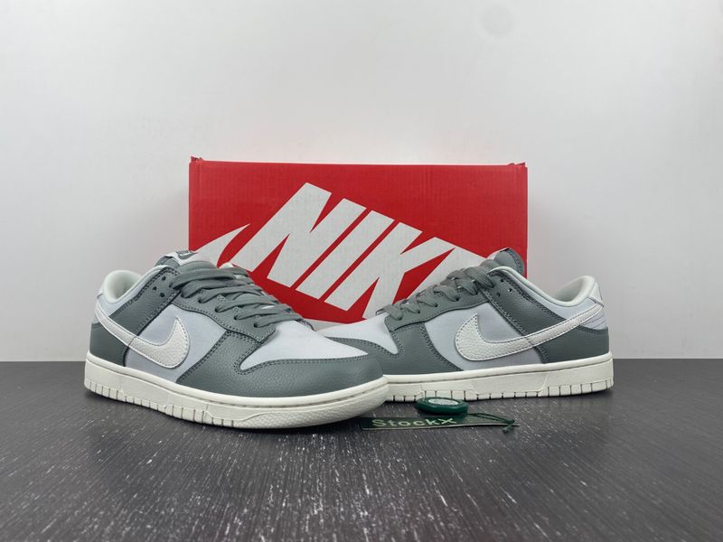 Dunk Low Mica Green  DV7212-300