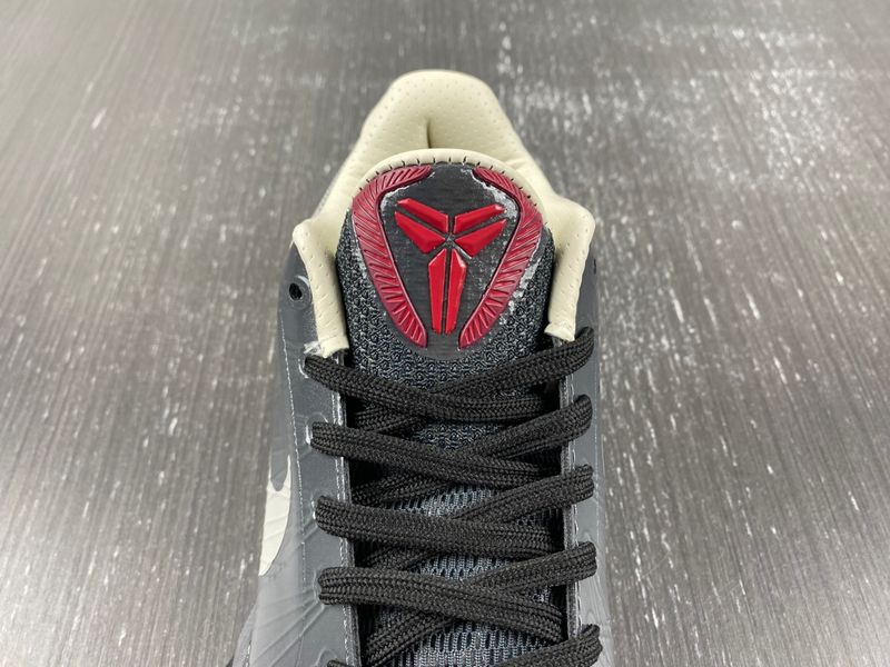 Kobe 5 Aston Martin Pack  386429-004