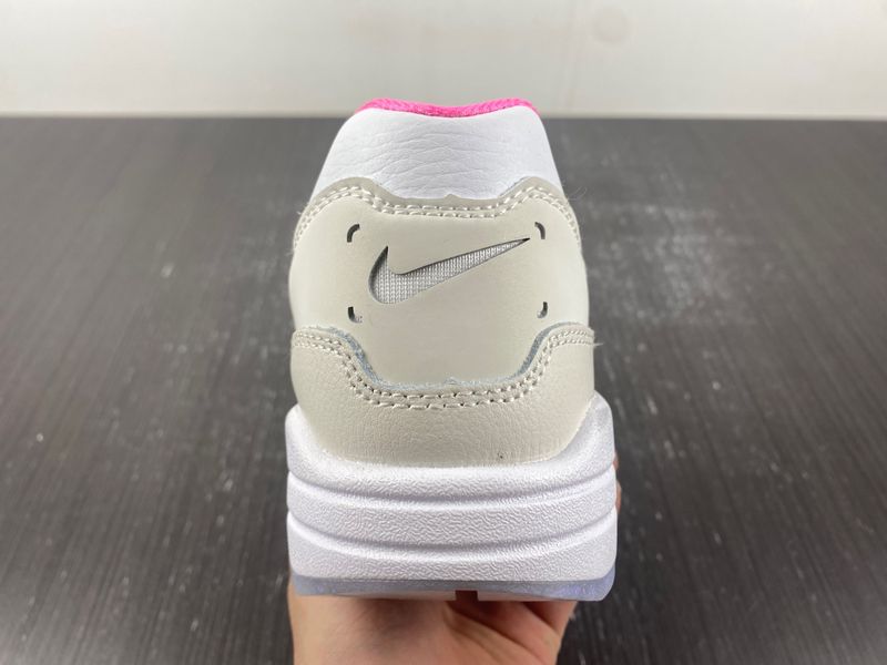 Air Max 1 Unlock Your Space FN0608-101