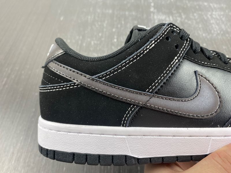 Dunk Low Airbrush Swoosh Black FD6923-001