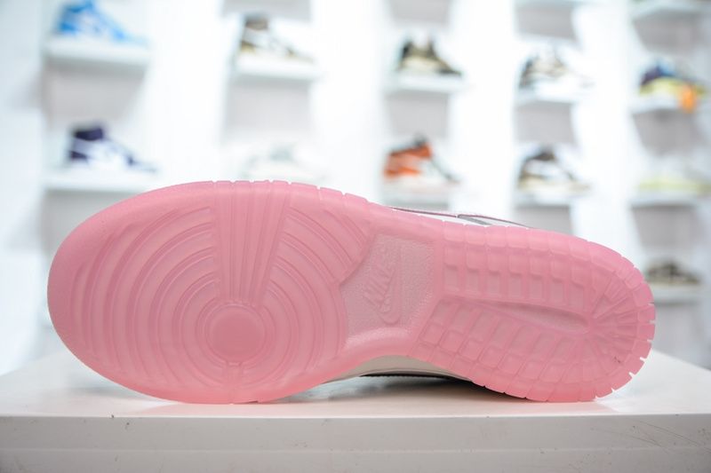 Dunk Low 520 Pack Pink  FN3451-161