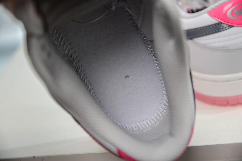 Dunk Low 520 Pack Pink  FN3451-161