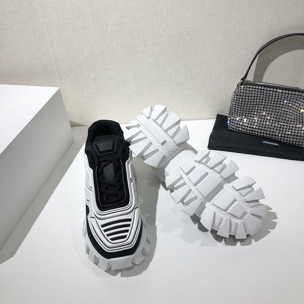 P*rada Top Sneakers Low CL 20230825-31