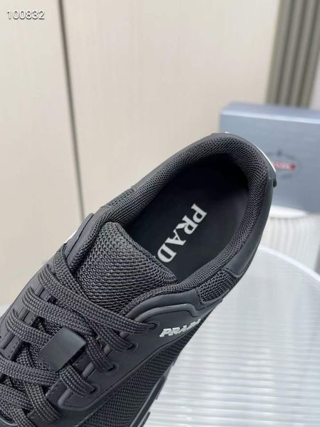P*rada Top Sneakers Low CL 20230825-68