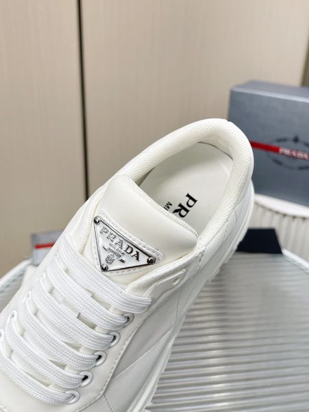 P*rada Top Sneakers Low CL 20230825-72