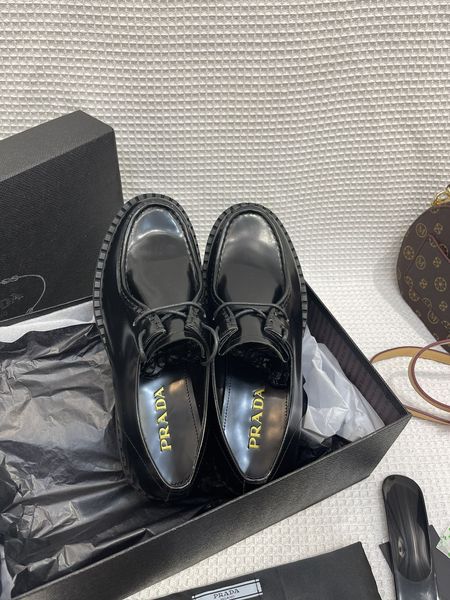 P*rada Top Loafer CL 23030831-14